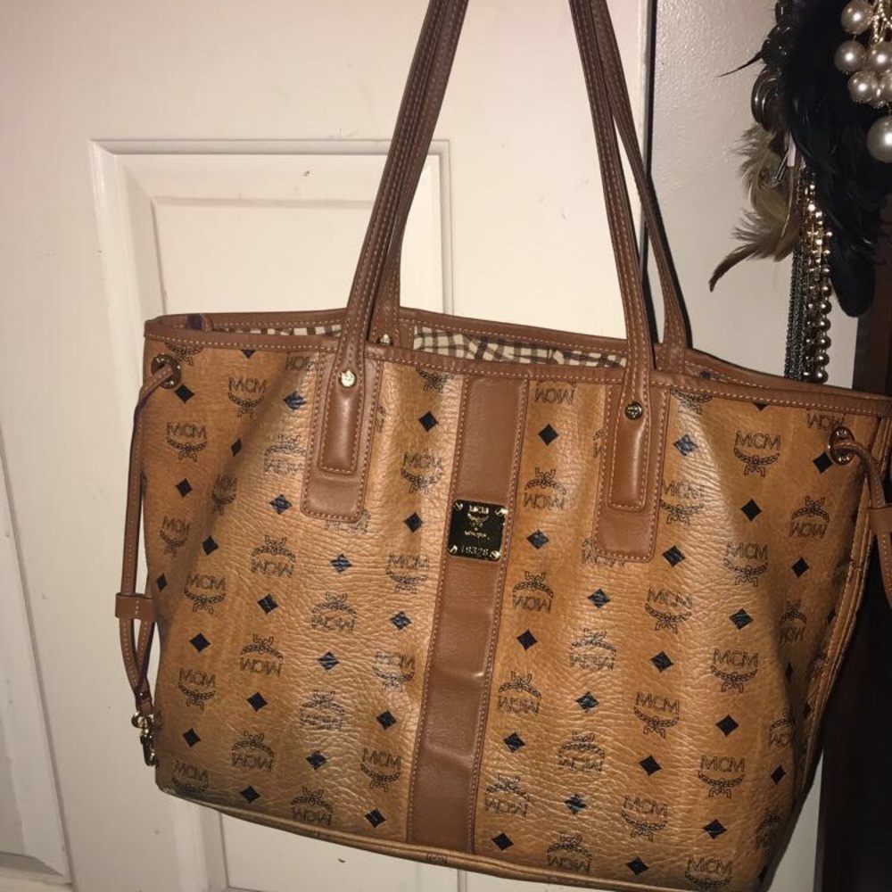 medium MCM tote